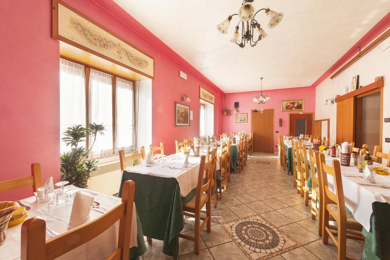 Albergo Belvedere Collio Exterior foto